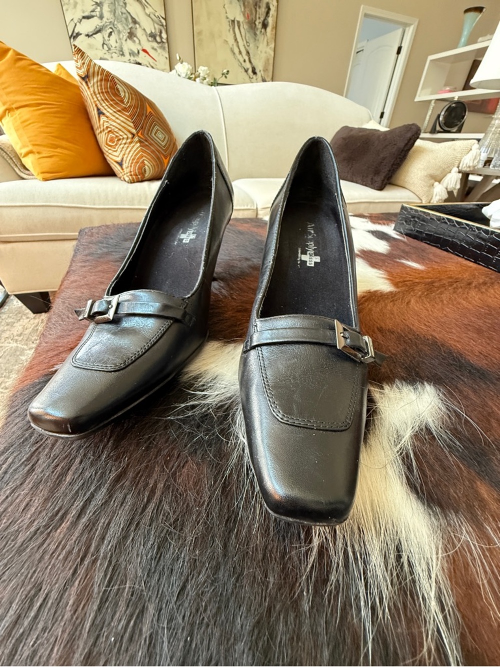 Air Supply Dress Shayla Black Leather Pumps  Sz-8.5